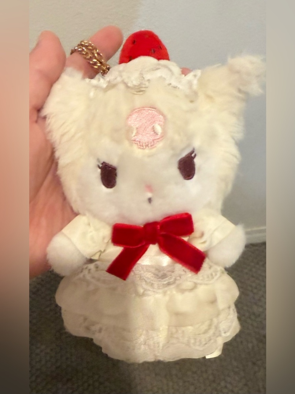 KUROMI STRAWBERRY CHEESECAKE COLLECTION GREAT CONDITION WITH FREE STICKERS
